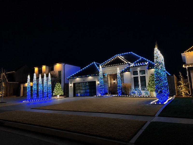 Blue frost holiday lighting display — Louisville KY